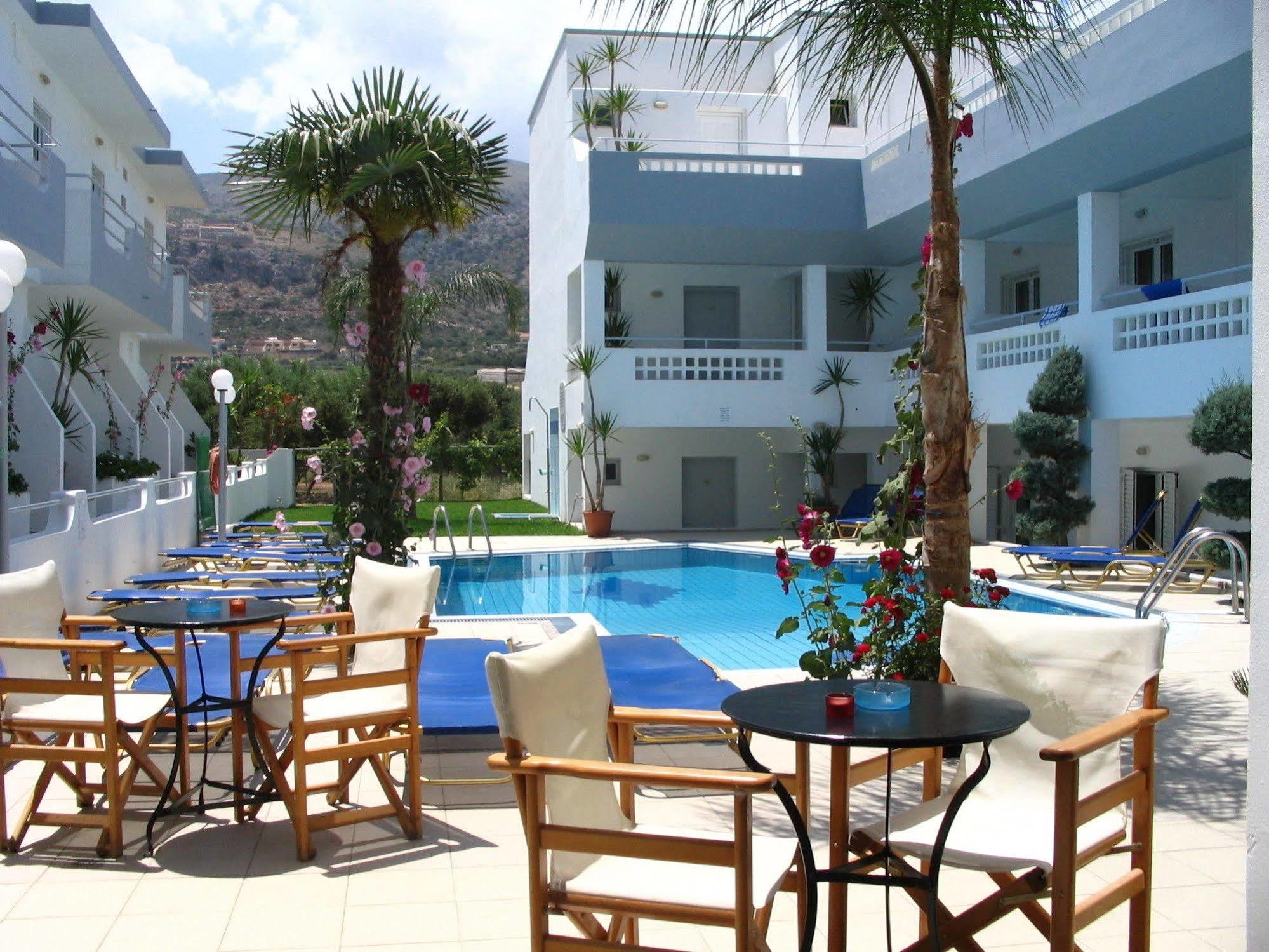 Emerald Hotel Малиа Екстериор снимка