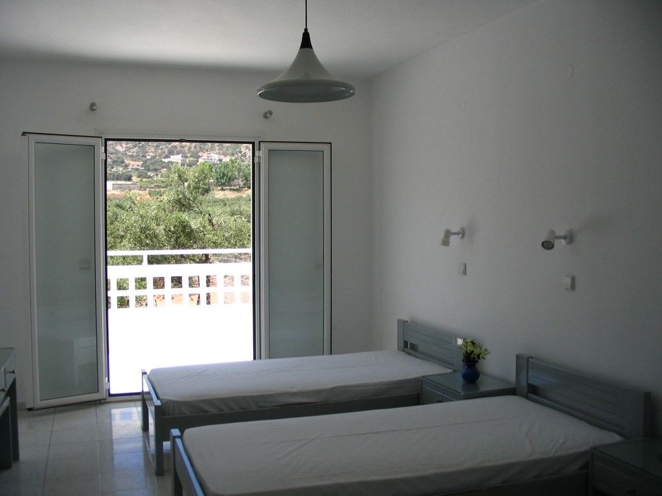 Emerald Hotel Малиа Екстериор снимка